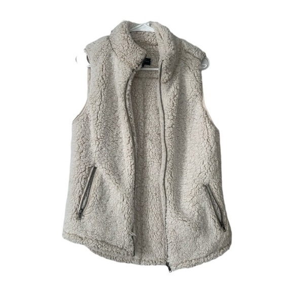 Love Tree Jackets & Blazers - Love tree vest